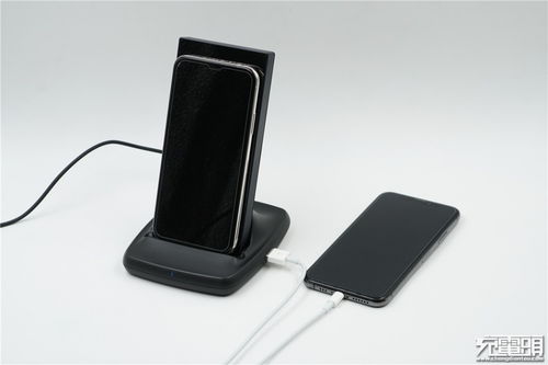 立式無線充需求暴增，13家工廠競相推出19款iPhone熱門新品手機支架